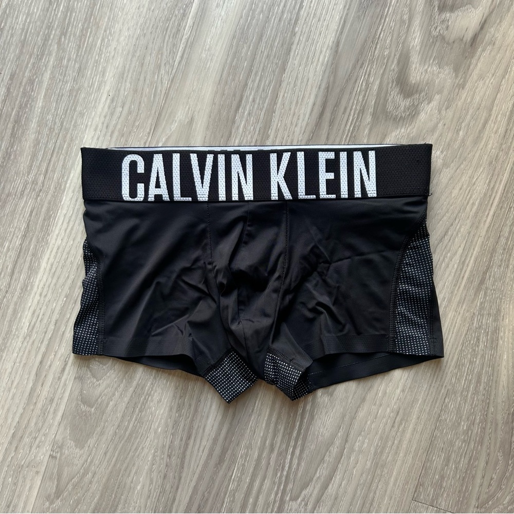 Calvin Klein | Intense Power Sport Low Rise Trunk in Black (Small)